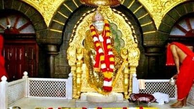 மகாராஷ்டிராவில் அமைந்திருக்கும் சீரடி சாய்பாபா கோயில் ஆறாவது இடத்தை பிடித்துள்ளது.&nbsp;