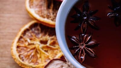 Benefits of Hibiscus Tea : கெட்ட கொழுப்பை உடலில் இருந்து துரத்தும்! செம்பருத்தி பூ தேநீரின் நன்மைகள் என்ன?
